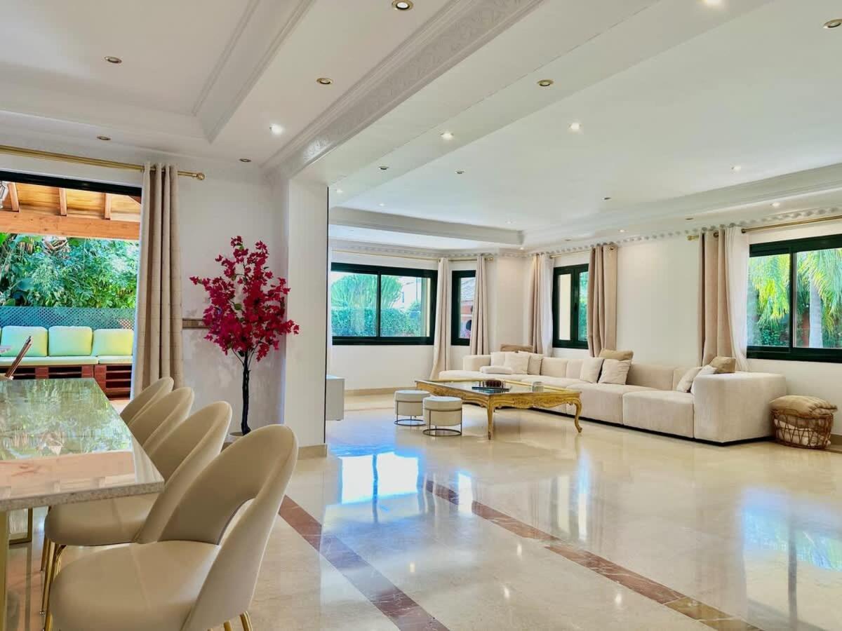 Premium By Better Bookings Marbella